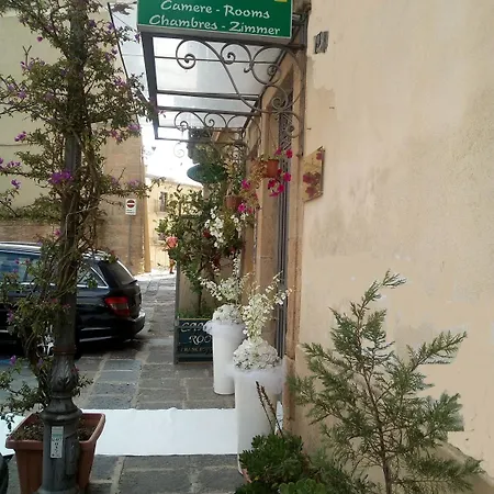 게스트하우스 Gualtiero & 4*