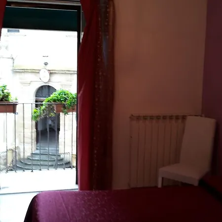 Gualtiero & 4* 칼타기론