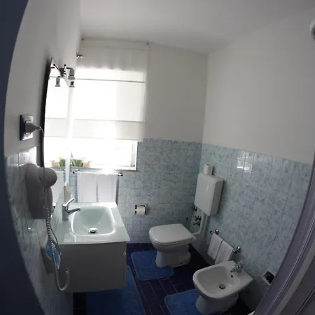 Gualtiero & 게스트하우스 4*