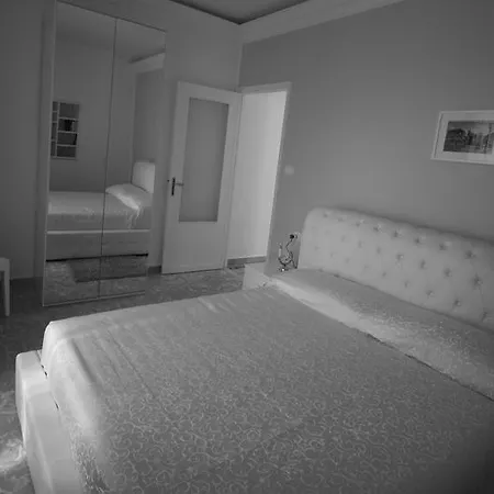 Pensión Gualtiero Camere&suite