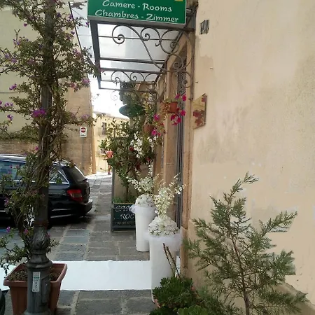Gualtiero & 2* Caltagirone